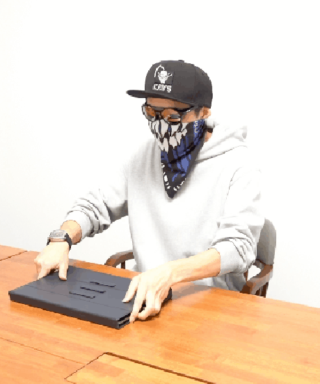 【特許取得】快適性を極めたPCケースの最高到達点／4WAY撥水本革パソコンケース／LEATHER ORIGAMI®
