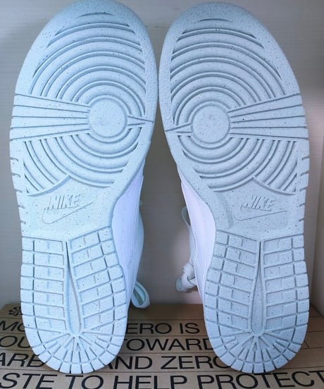 【送料込/最安値】NIKE W DUNK LOW NEXT NATURE WHITE/BARELY GREEN