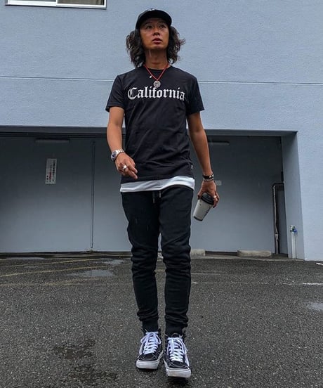 【完売御礼・再入荷ナシ】Slim-fit Tapered Sweat Pants BLK　19S-202