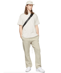 ESSENTIALS 1977トレーナー ベージュ FEAR OF GOD フィアオブゴッド ESSENTIALS エッセンシャルズ