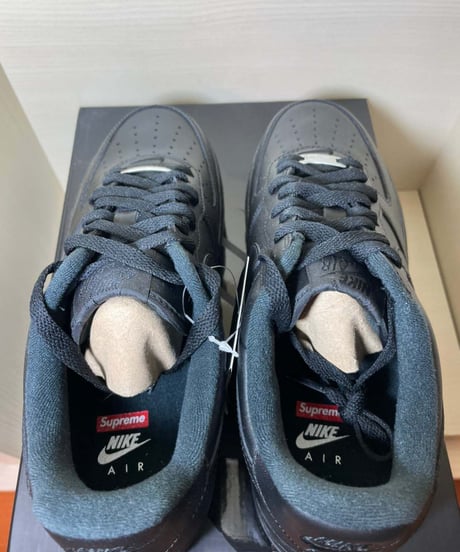 【送料込/最安値】新品 NIKE AIR FORCE 1 LOW BLACK "Supreme®"