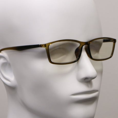 ☆洗練されたフレームとUV & Blue Cut 老眼レンズの組み合わせ／ ブルーカット老眼鏡