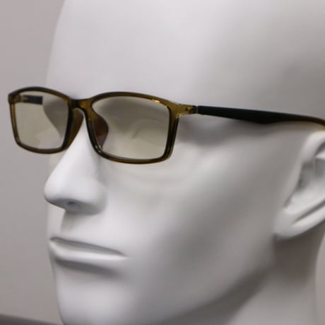 ☆洗練されたフレームとUV & Blue Cut 老眼レンズの組み合わせ／ ブルーカット老眼鏡