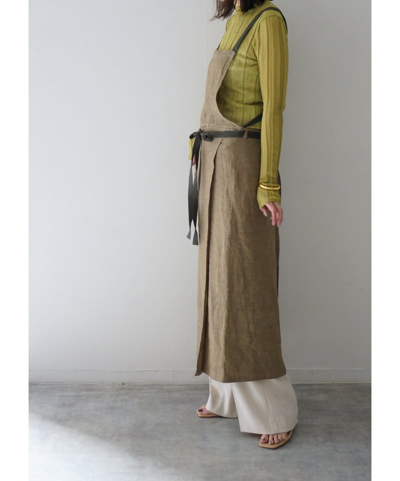 バイカラースリットエプロン モカ | E'PICE