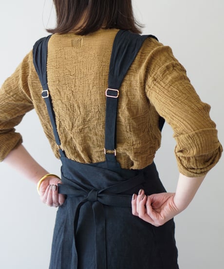 リボンクロスエプロン　ブラック