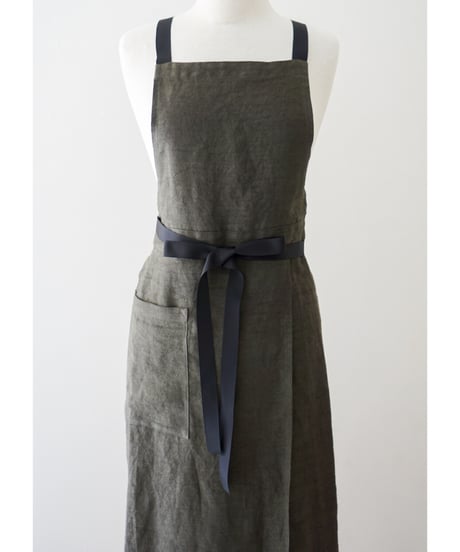 リボンスリットエプロン　ダークカーキ
