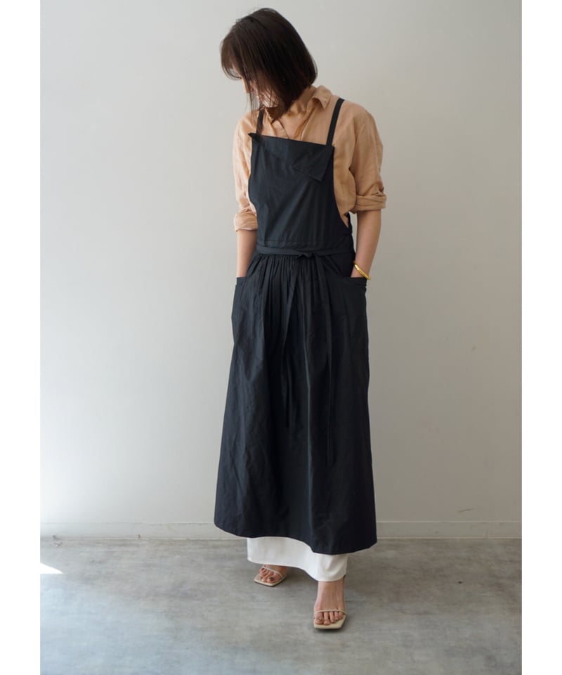コットンナイロン エプロンドレス ギャザーエプロン ブラック | E'PICE