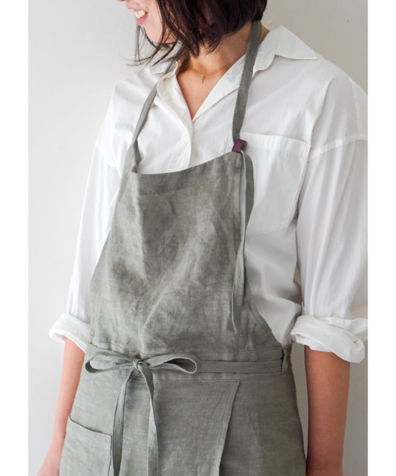 新品　casapicone エプロン　グレー　完売品 首掛けスリットエプロン グレー | E'PICE
