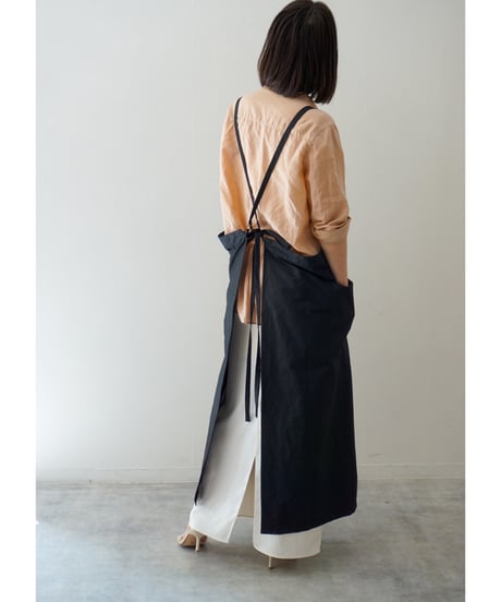 コットンナイロン　エプロンドレス　ギャザーエプロン　ブラック