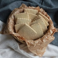 ザクザク全粒粉クッキー　2枚入