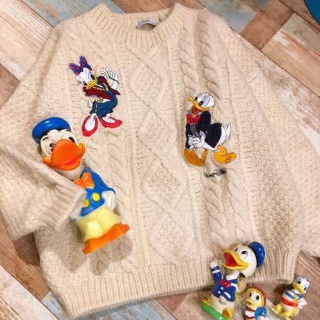 Donald & Daisy duck Knit
