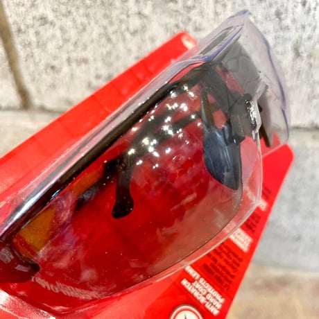 MILWAUKEE「anti scratch safety glass」