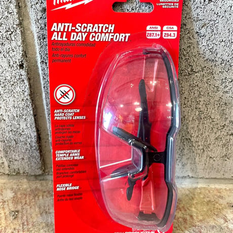 MILWAUKEE「anti scratch safety glass」