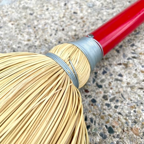 HARPER「corn broom」