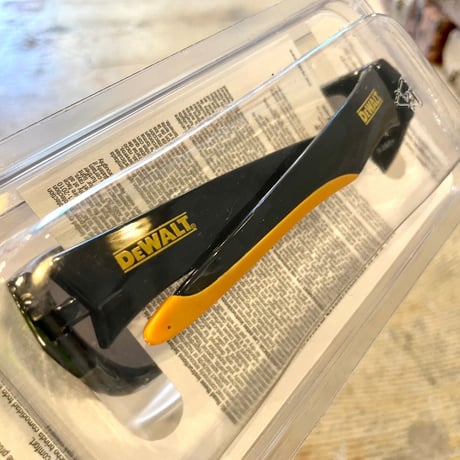 DEWALT「safety glass」