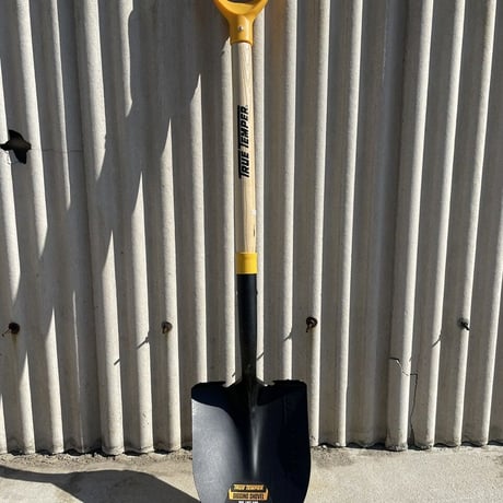 TRUE TEMPER 「round shovel D grip」