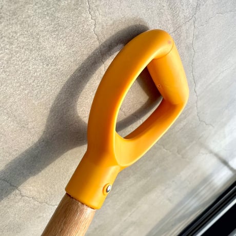 TRUETEMPER「border spade Dgrip」
