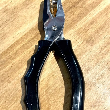 UNIVERSAL「single hole punch」