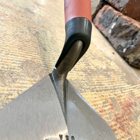 MARSHALLTOWN「9×4 1/2" brick trowel」