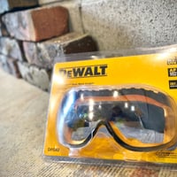 DEWALT「safety goggle」