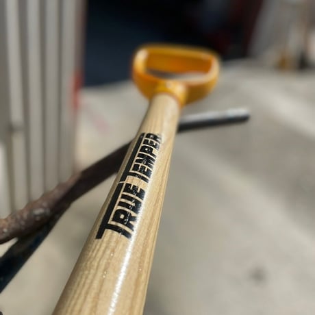 TRUE TEMPER 「round shovel D grip」