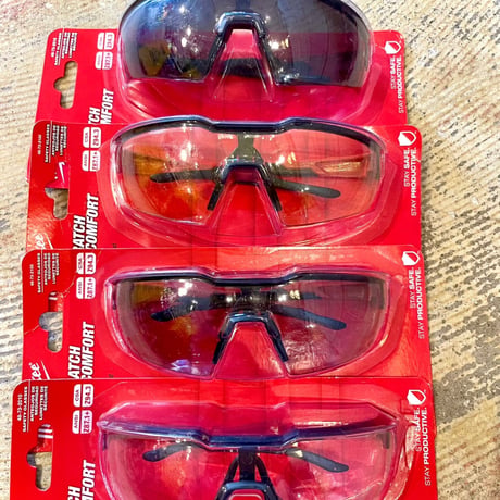 MILWAUKEE「anti scratch safety glass」