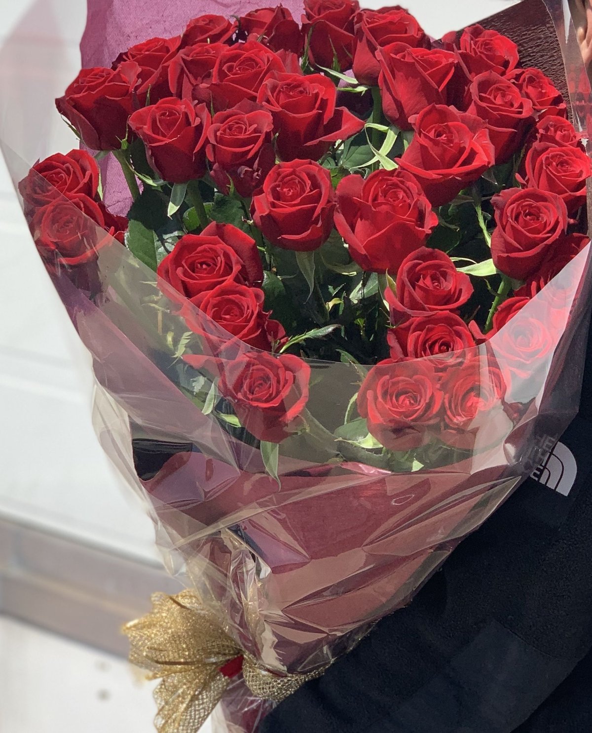 sページ　赤薔薇33本　ティアラオプション プロポーズの花束 【33本のバラの花束－生まれ変わっても愛する