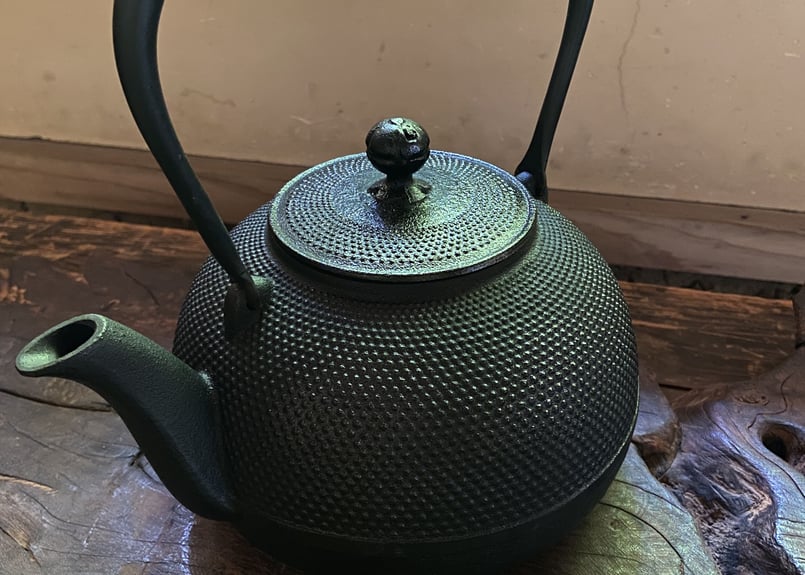 南部鉄器/OIGEN 鉄瓶 南部盛栄堂 | 岳間茶寮 好信楽 南部鉄器/OIGEN 鉄瓶 南部盛栄堂 | 岳間茶寮 好信楽