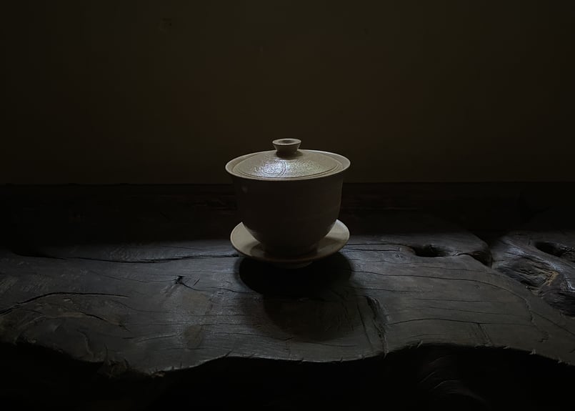 美品 未使用 村田森さん 安南手牡丹唐草茶碗 金襴手牡丹唐草ひわ色 飾皿 | すべての商品 | 深川製磁