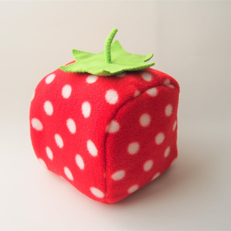 ハリネズミ寝袋 とんがり苺Lサイズ 【公式通販】