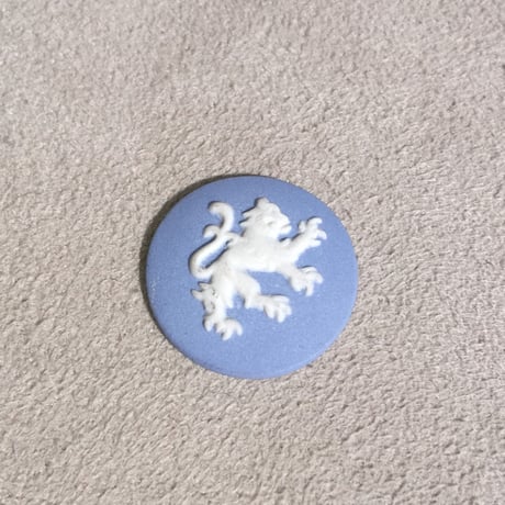 STANDFING TIGER  LIGHT BLUE