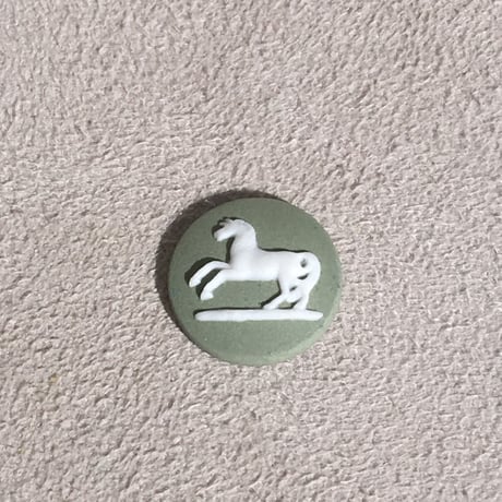 HORSE STANDING LIGHT GREEN