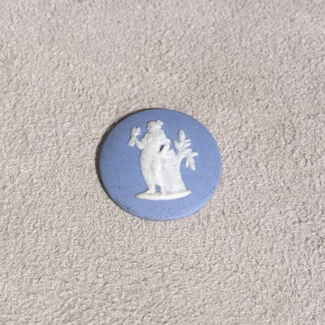 STAND GODDESS  FACE LIGHT BLUE
