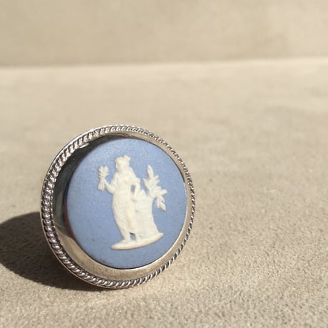 STAND GODDESS  FACE LIGHT BLUE