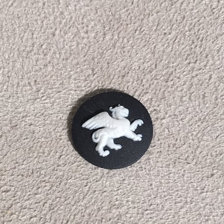GRIFFON BLACK