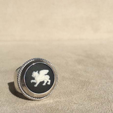 GRIFFON BLACK1