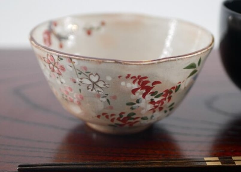 お値下げしました、古伊万里　萩唐草　亀甲文向付・汲み出し茶碗 ご飯茶碗 四季草花（梅・桜・鉄線・萩） | 【公式オンライン