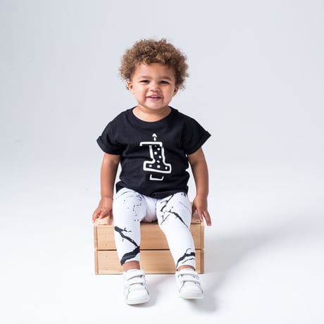 Cribstar 2 Candle T Black 2歳バースデイTシャツ 98cm