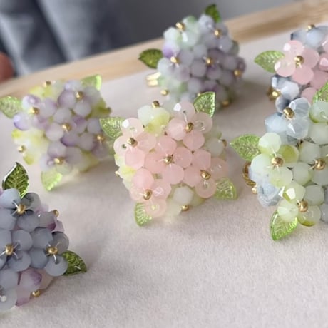 【手芸部】ビーズで紫陽花が作れるキット