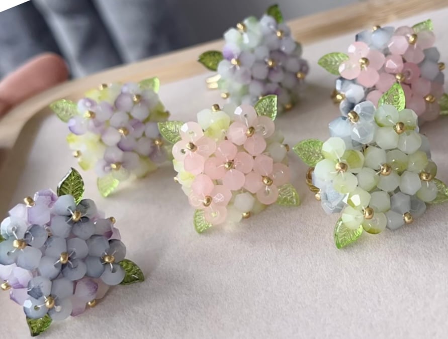 手芸部】ビーズで紫陽花が作れるキット | 薫月文具堂 手芸部】ビーズで紫陽花が作れるキット | 薫月文具堂