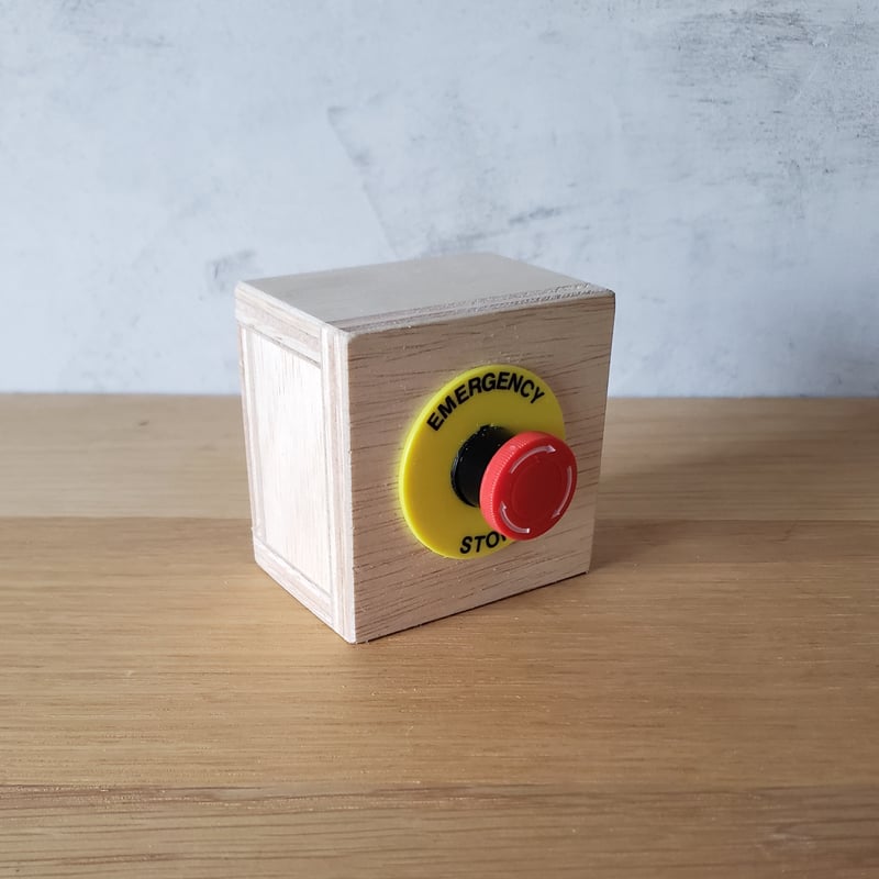 SWITCH BOX TOY｜非常ボタン | NEWDAYS FACTORY｜ニューデイズ