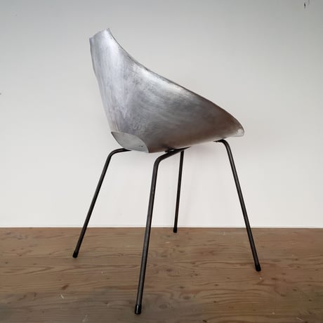 アルミチェア　Onion Chair(玉葱型の椅子)