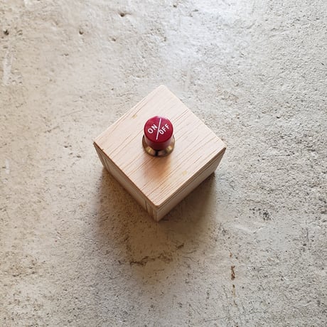 SWITCH BOX TOY｜プッシュスイッチ