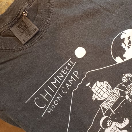 チムニーTシャツ　MOON CAMP