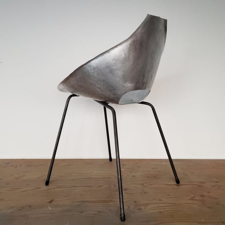 アルミチェア　Onion Chair(玉葱型の椅子)