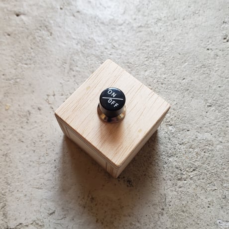 SWITCH BOX TOY｜プッシュスイッチ