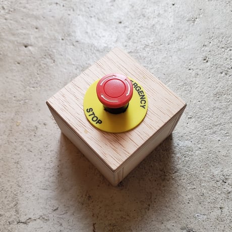 SWITCH BOX TOY｜非常ボタン