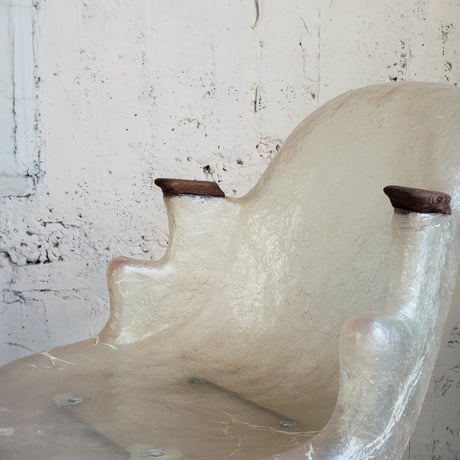 FRP  ANTLER  CHAIR (角の椅子)