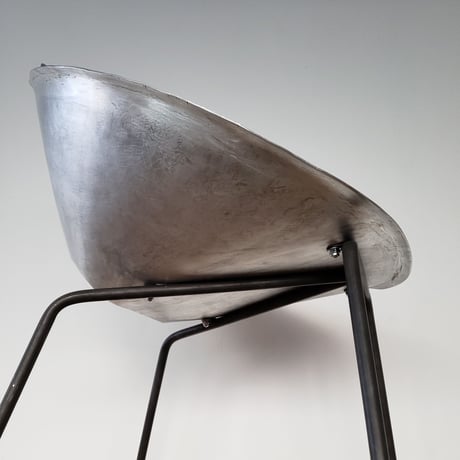 アルミチェア　Onion Chair(玉葱型の椅子)