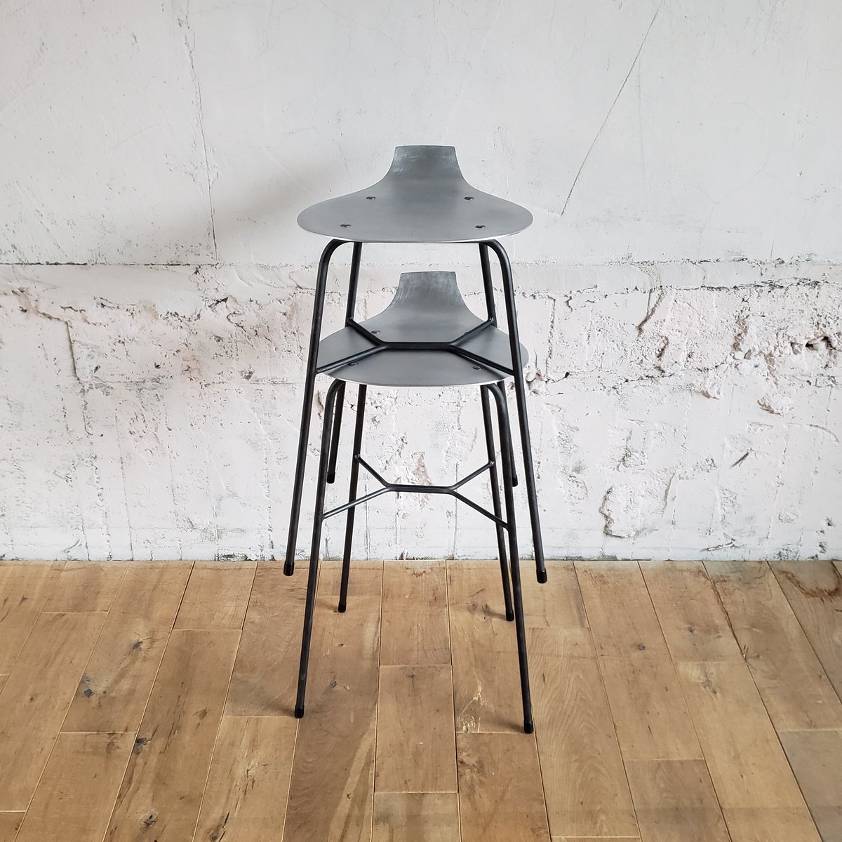 アルミハイスツール Onion high stools(玉葱型のハイスツール) | NEWD アルミハイスツール Onion high stools(玉葱型のハイスツール) | NEWD
